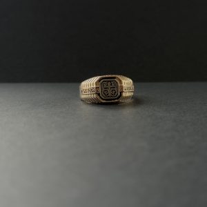 Перстень золотий