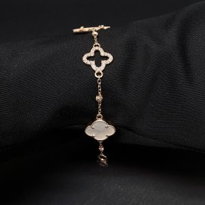 Браслет у стилі Van Cleef з підвісками  із онікса і перламутра