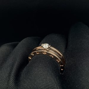 Каблучка в стилі Bvlgari