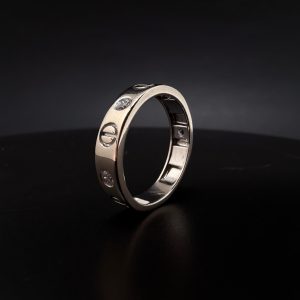 Каблучка в білому золоті під бренд “Cartier “Love”