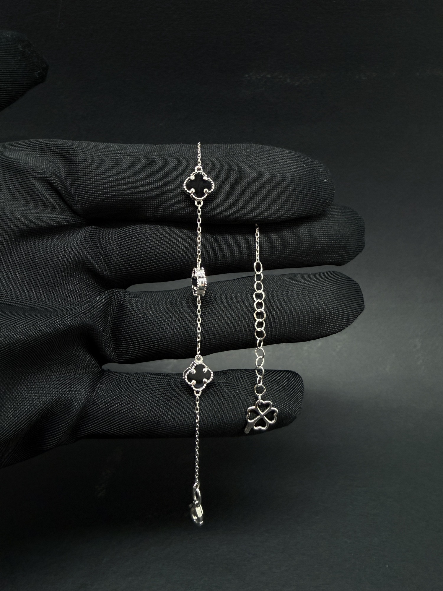 Браслет в білому золоті під бренд "Van Cleef & Arpels" - Зображення 4