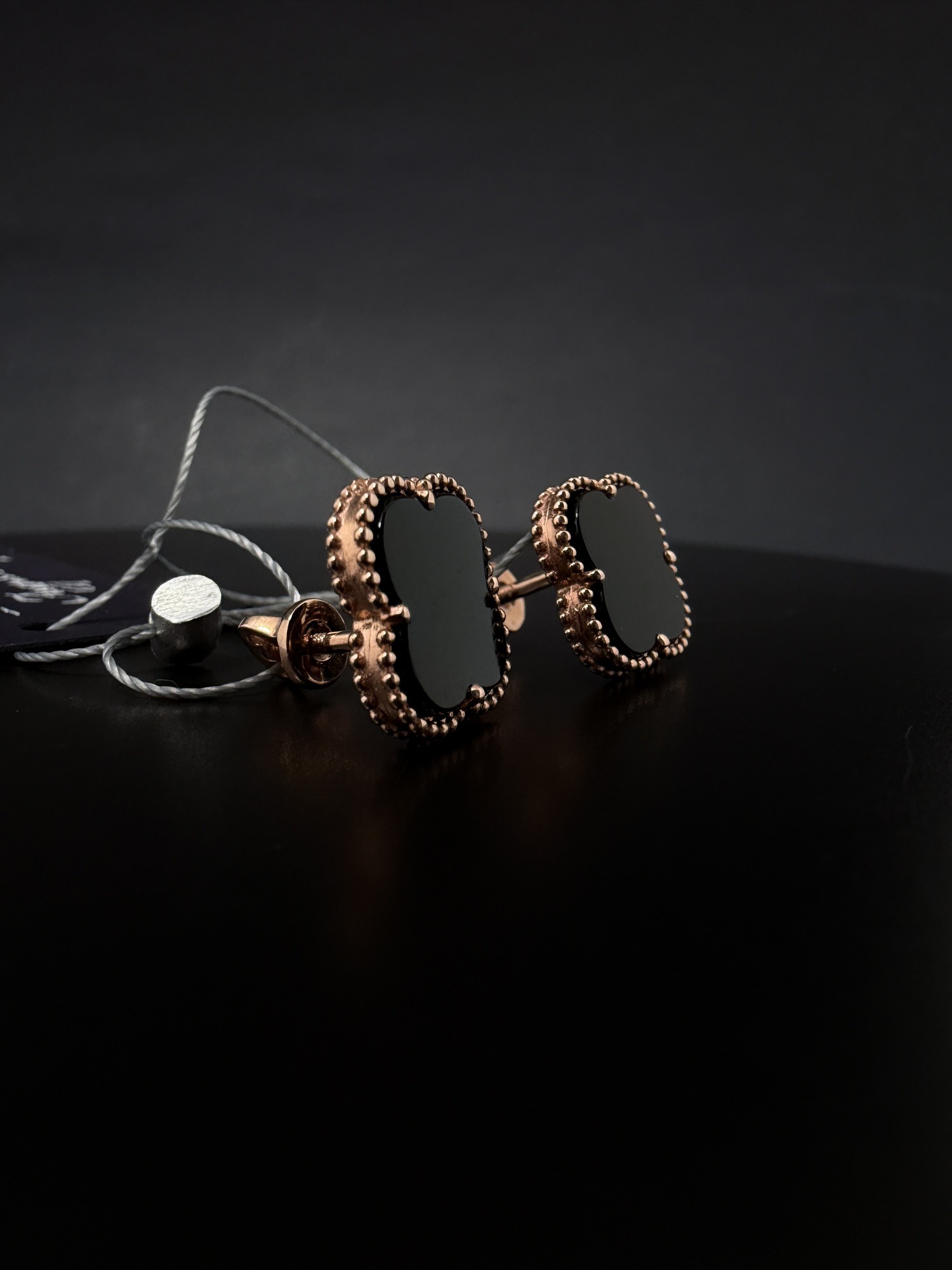 Сережки в стилі " Van cleef & arpels" з оніксом - Зображення 3