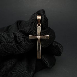 Хрест в мінімалістичному стилі